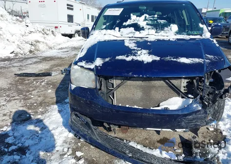 2013 Dodge Grand Caravan Sxt z USA, uszkodzony, nr VIN 2C4RDGCGXDR566689